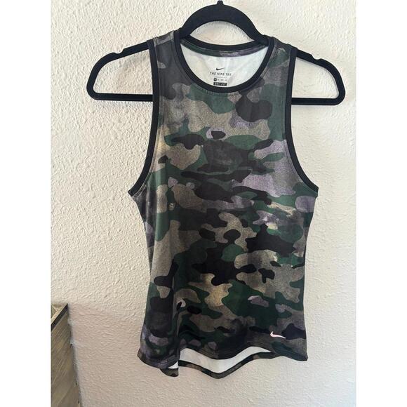 Nike Tops - Nike green camo with pink logo tank size XS